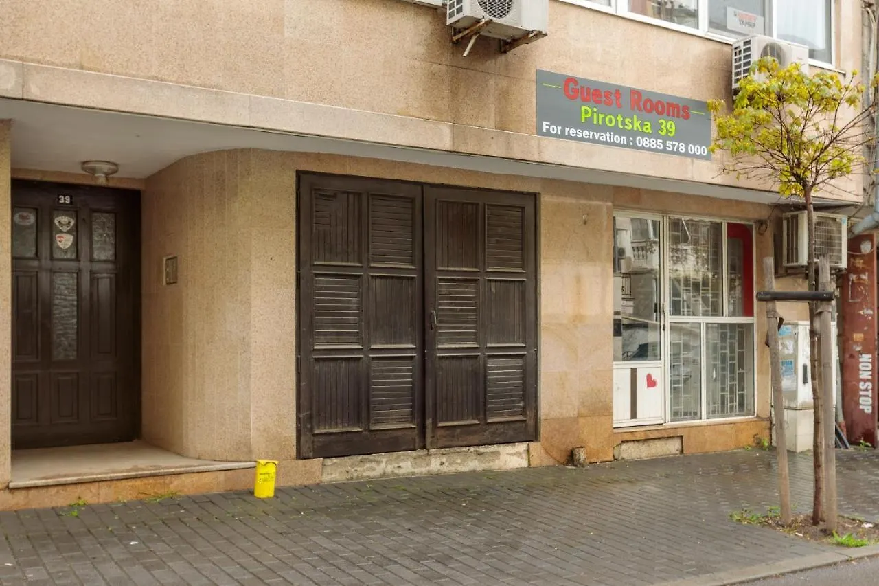Homestay Стаи За Гости Пиротска 39 Burgas